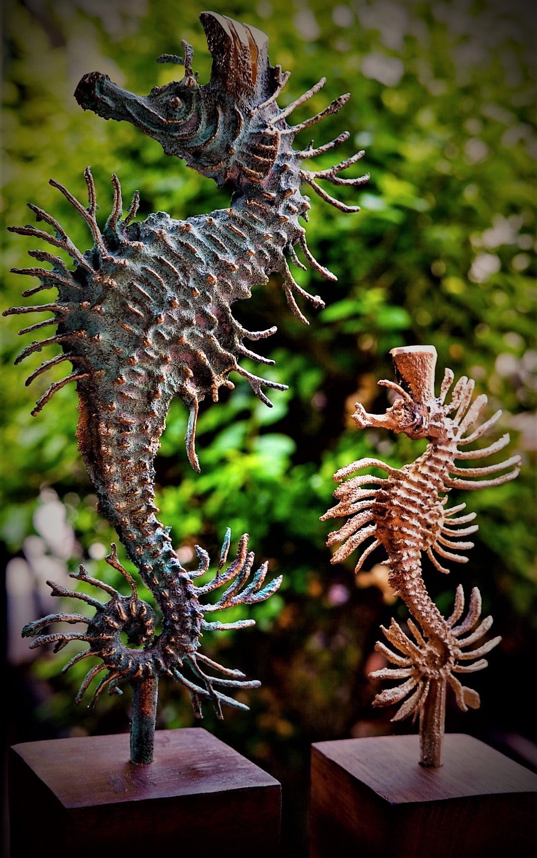 les-helenes-sculpture-gravure-antibes-galerie-bronze-hyppocampe