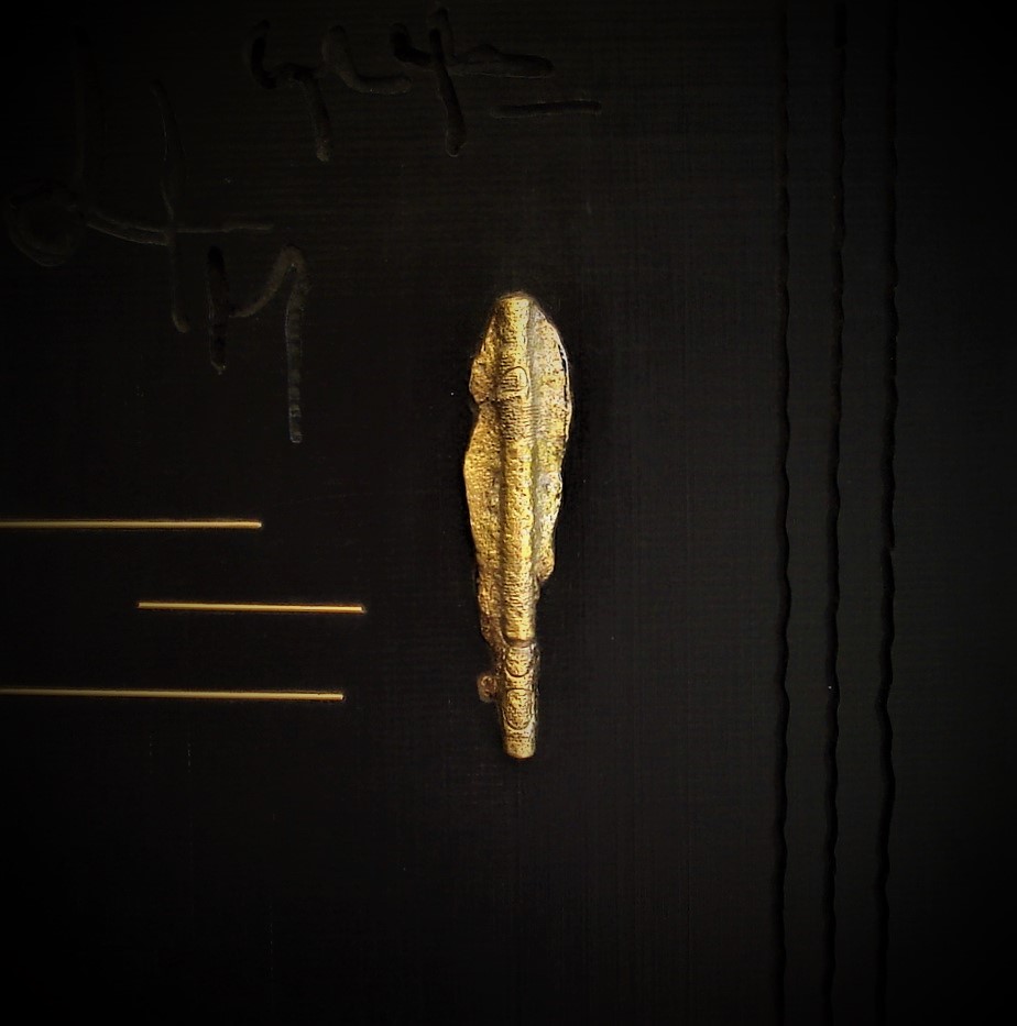 les-helenes-sculpture-gravure-antibes-galerie--totem-trace-doree