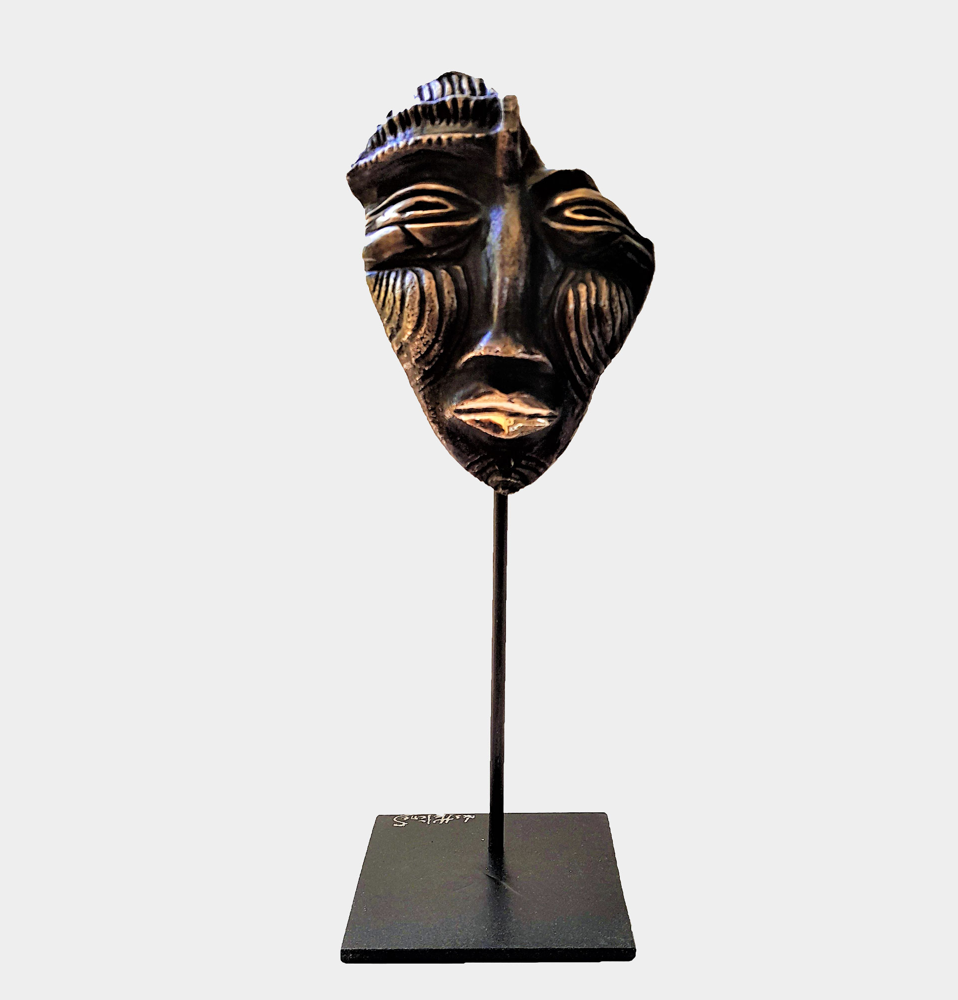 Sculpture en bronze - L'indienne noire - Les Hélènes à Antibes