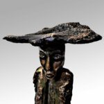 Sculpture bronze - sculpture animalière-Les Hélènes -sculpture Antibes - Pièce unique - intitulée "Elle et son animal imaginaire"